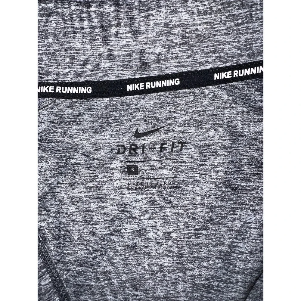 Nike Running Element DriFit L/S Performance Training Runner Shirt Men's Small